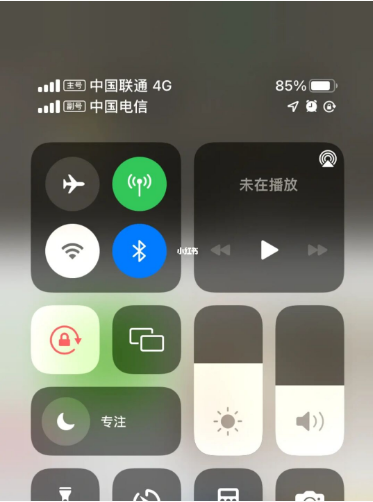 小榄镇苹果手机维修分享iPhone双卡信号解决办法 
