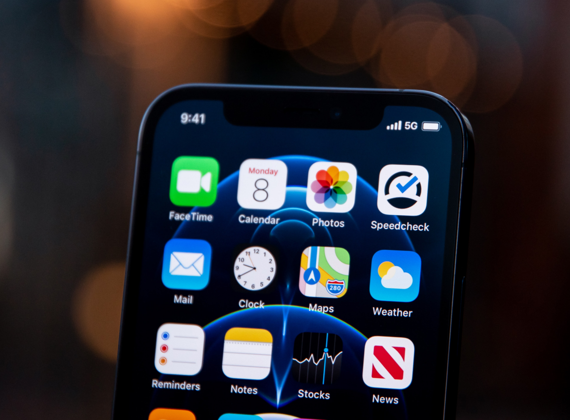 小榄镇苹果手机维修分享为什么 iPhone 12 在冬季会自动关机 